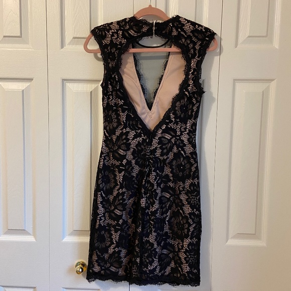Betsy & Adam Black  Lace Illusion Dress size 8 - Picture 8 of 14